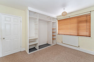 Bedroom- click for photo gallery